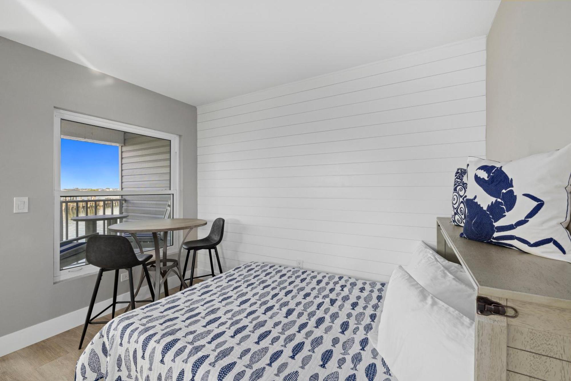 Chadwick Cove Marina Aparthotel Englewood Exterior photo
